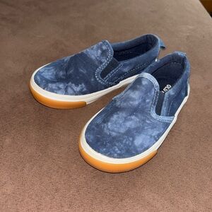 Old navy Unisex Tie-Dye Slip-On Sneakers for Toddler.